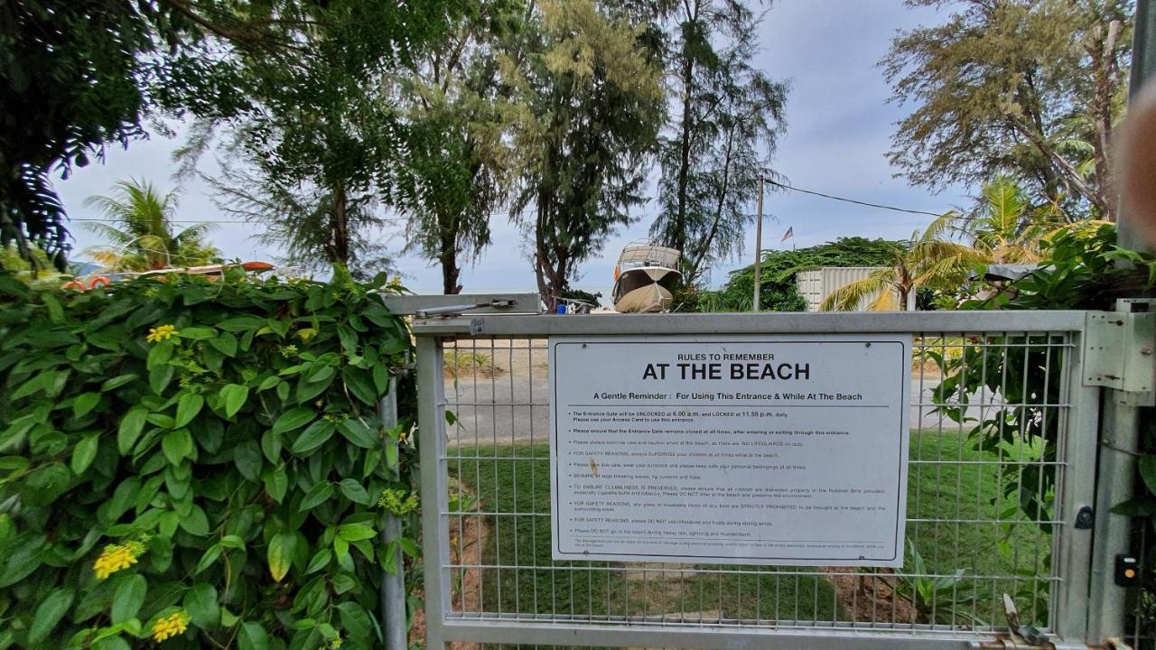 By The Sea Beach Luxury Resort - Batu Feringgi Exterior foto